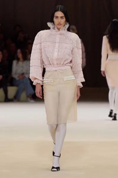 Look 14